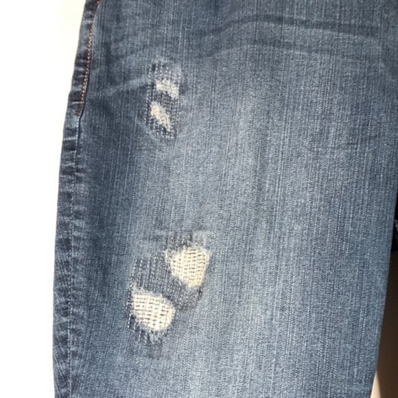 Torrid Blue Medium Wash Lightly Distressed Skinny Jeans 20R - Picture 4 of 11